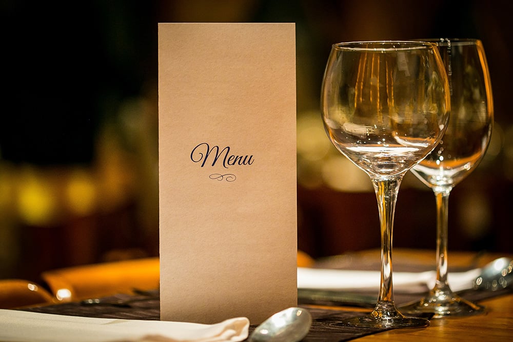 Idealne menu w restauracji – na co zwrócić uwagę tworząc kartę dań?