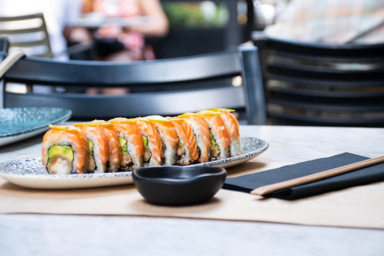 Jak czytać menu sushi? Przewodnik po&nbsp;rodzajach sushi